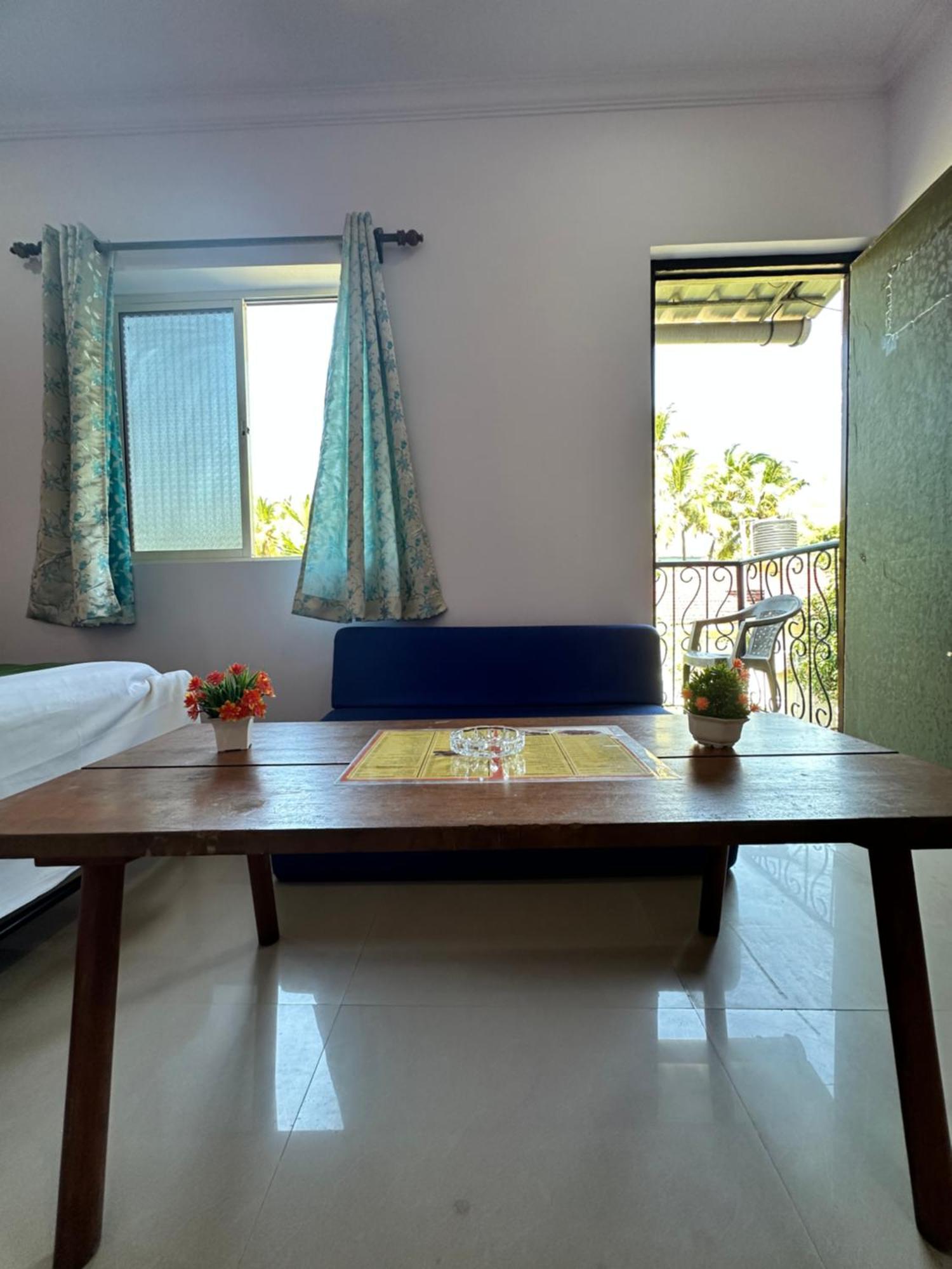 Casa Somanjo Inn Calangute Exteriör bild