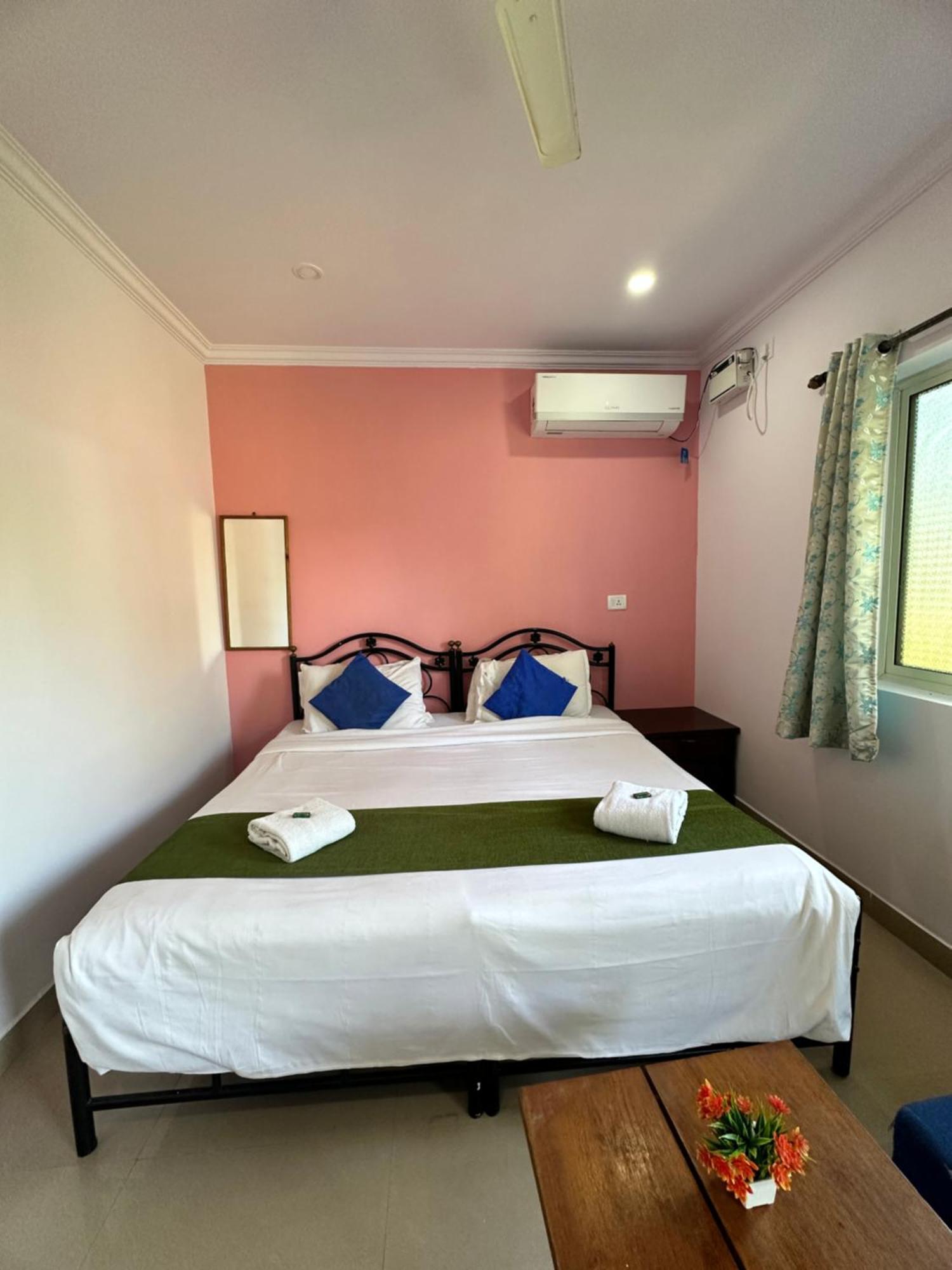 Casa Somanjo Inn Calangute Exteriör bild