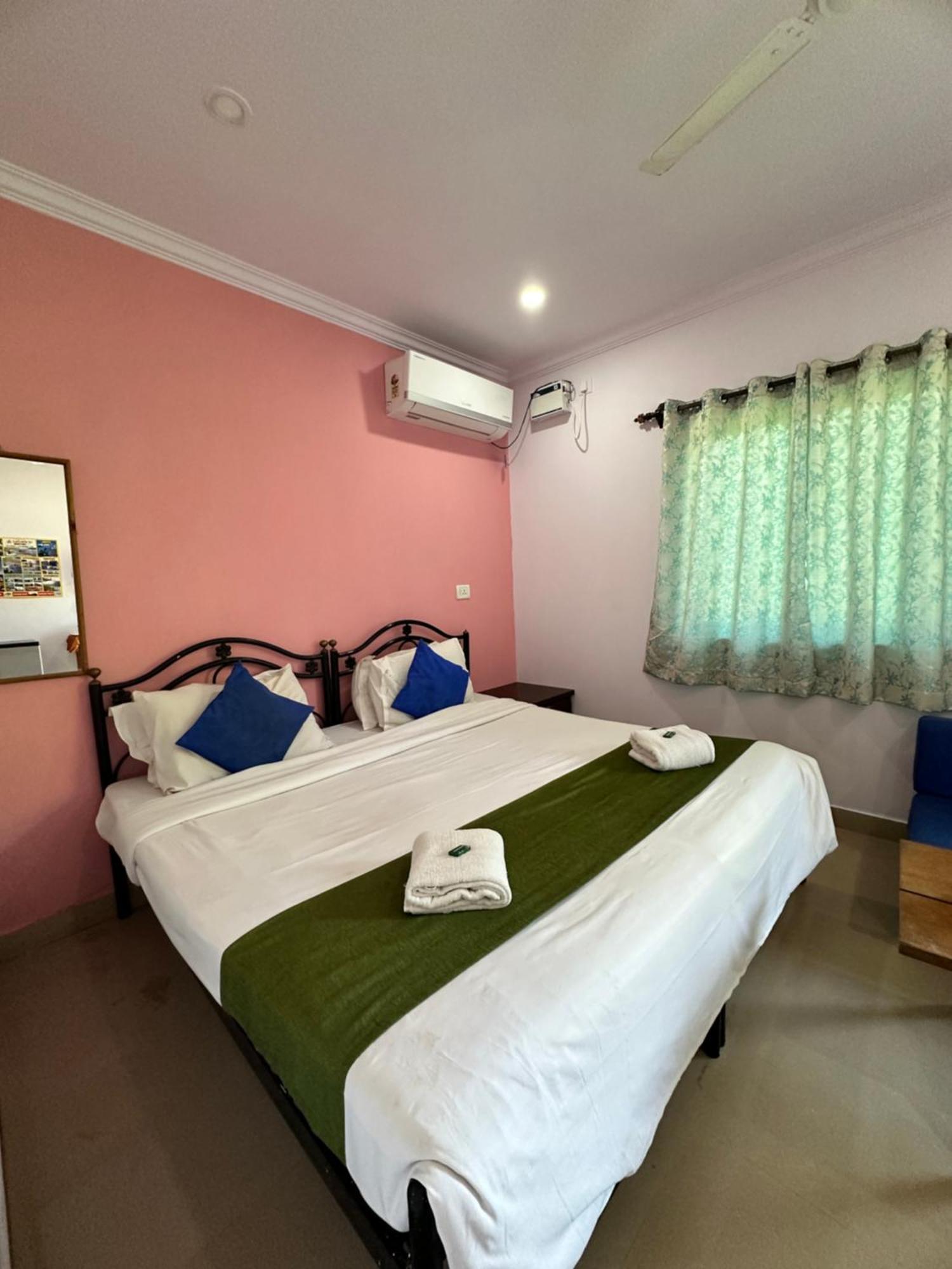 Casa Somanjo Inn Calangute Exteriör bild